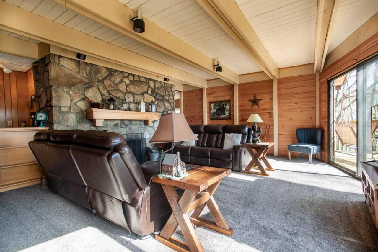 Bear View Chalet With Hot Tub And Near Ober Gatlinburg Exteriör bild