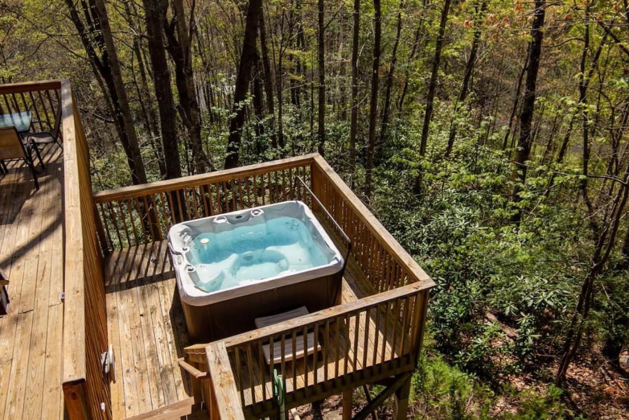 Bear View Chalet With Hot Tub And Near Ober Gatlinburg Exteriör bild