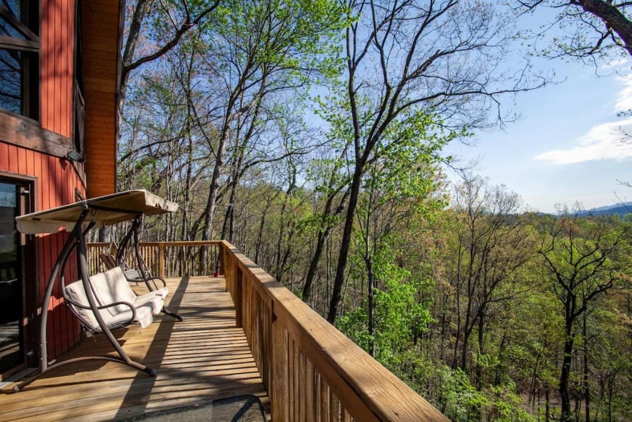 Bear View Chalet With Hot Tub And Near Ober Gatlinburg Exteriör bild